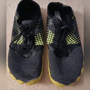 Sport black and yellow water shoes size 44 - U.S. Size 10